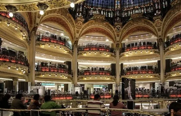 6 קניונים סודיים בפריז